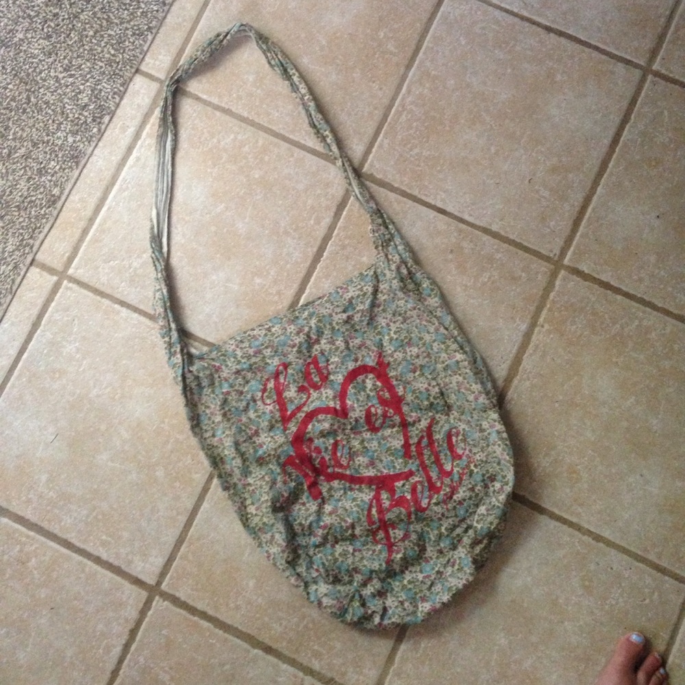 Billabong "La Vie Es Belle" side shoulder/hobo bag