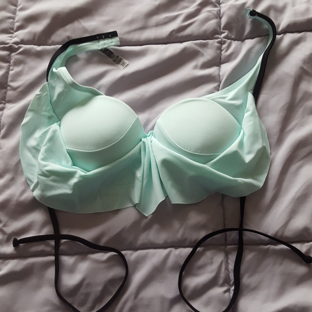 PINK Victoria's Secret bikini top