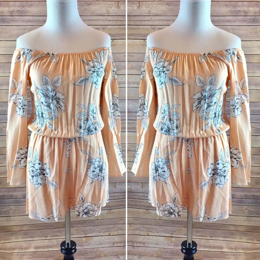 S-L Peach Floral off Shoulder romper - Picture 2 of 3