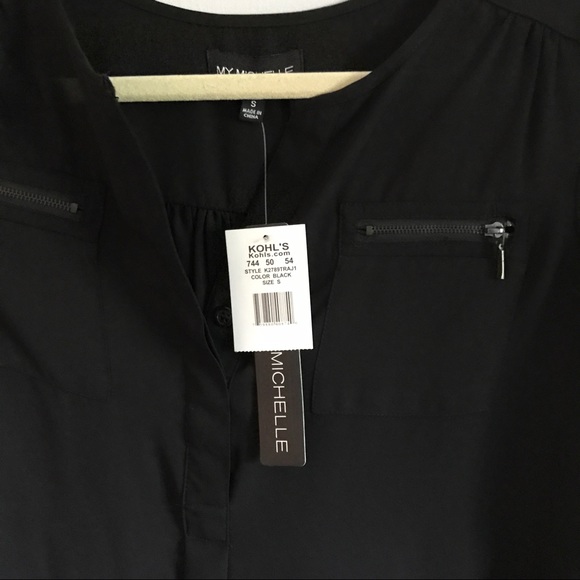 Black blouse - Picture 3 of 3