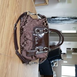 Coach purse f16443