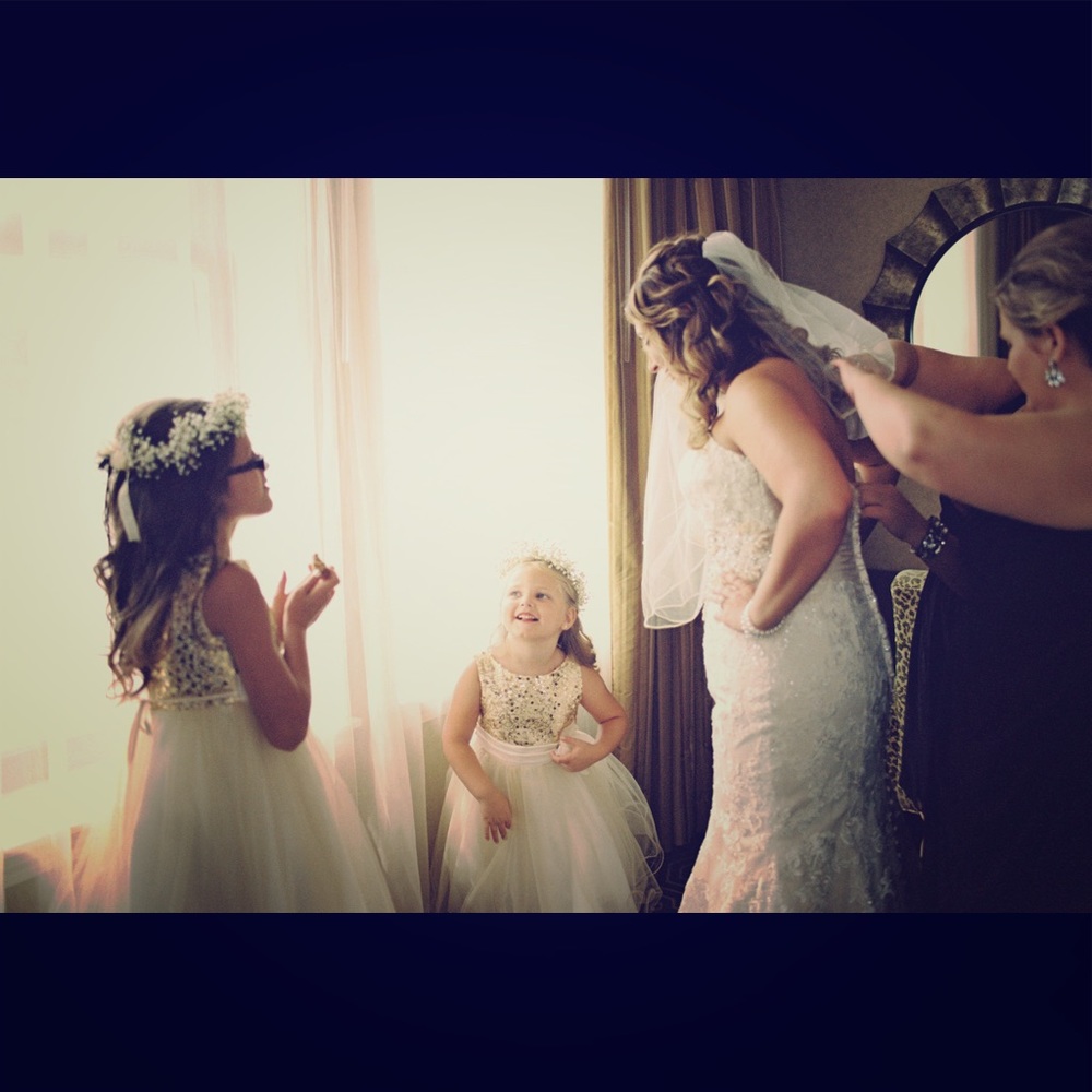 Beautiful Sparkle Flower Girl Dress
