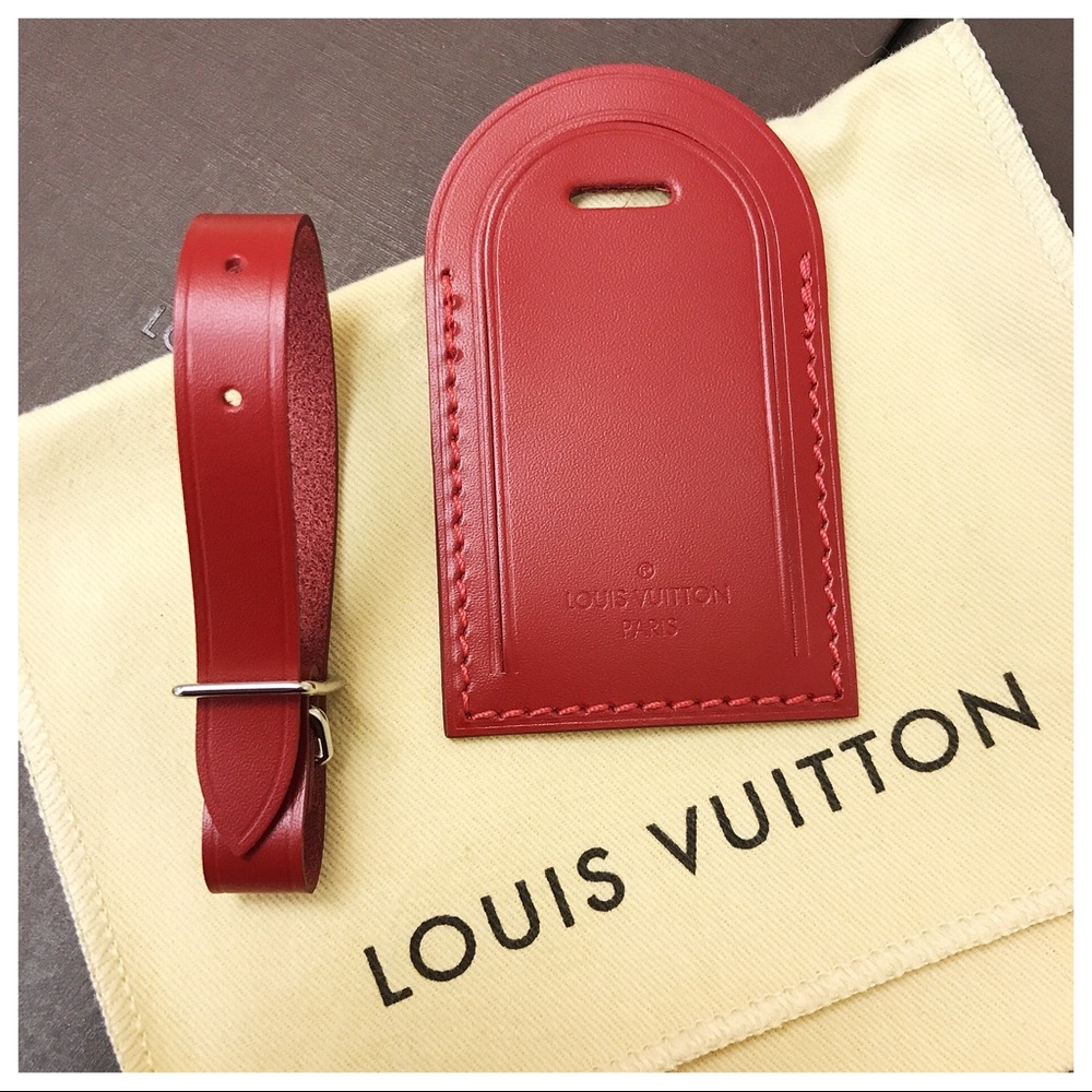 ❌SOLD❌ Louis Vuitton Large Luggage Tag in Red