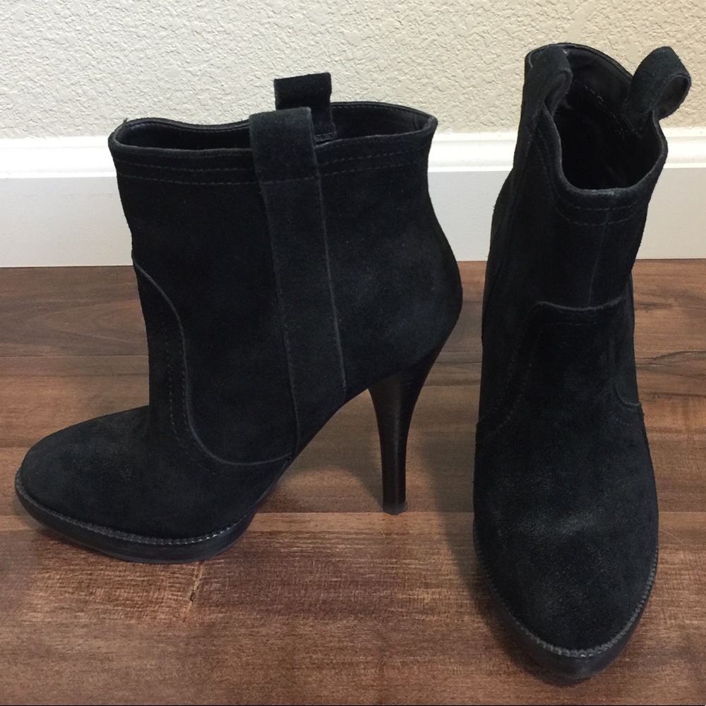 BCBGeneration Sandra Ankle Booties in Black Sz 5.5