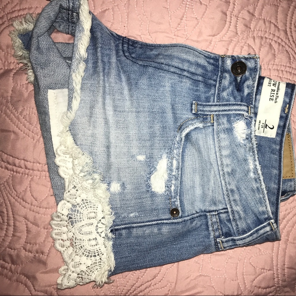 Abercrombie & fitch low rise shorts