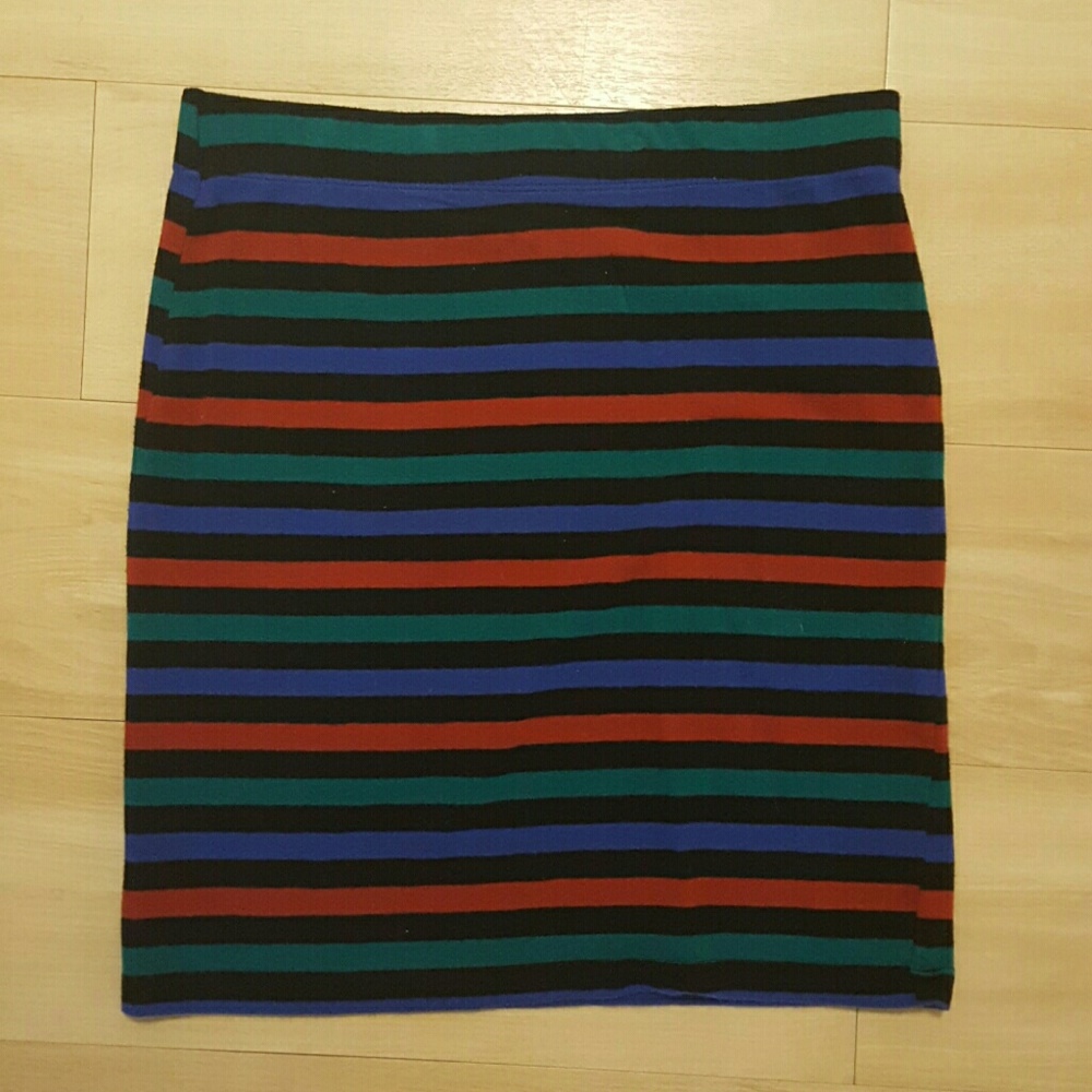 Stripes bodycon skirt