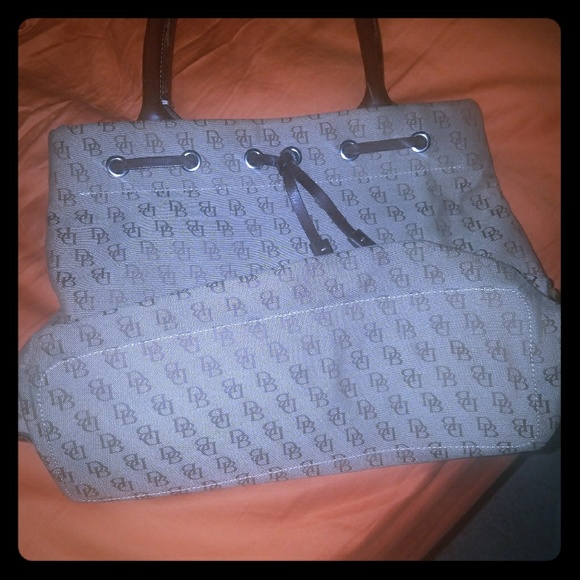 Dooney & Bourke Handbags - Slightly used Dooney and Bourke
