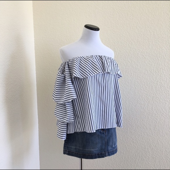 Black Striped Ruffle Off Shoulder Bell Sleeves Top - Picture 3 of 7