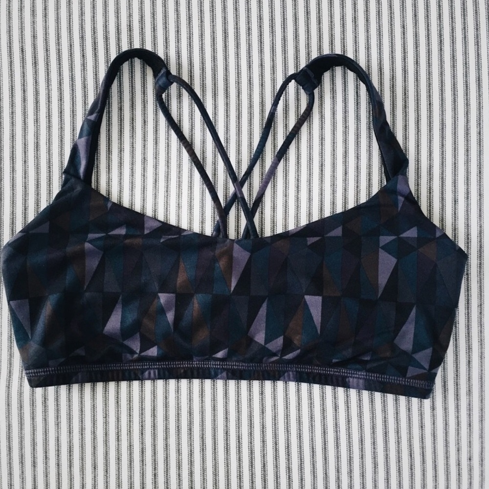 Lululemon Free to Be Bra