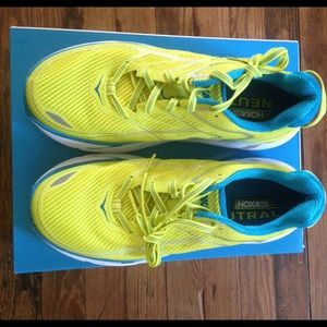 NEVER WORN HOKA Clifton 3 in CBJW Color.