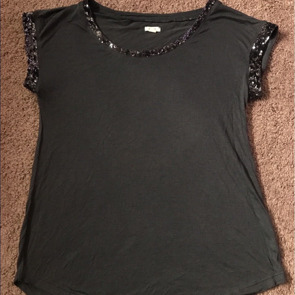 Aerie gray sequined shirt