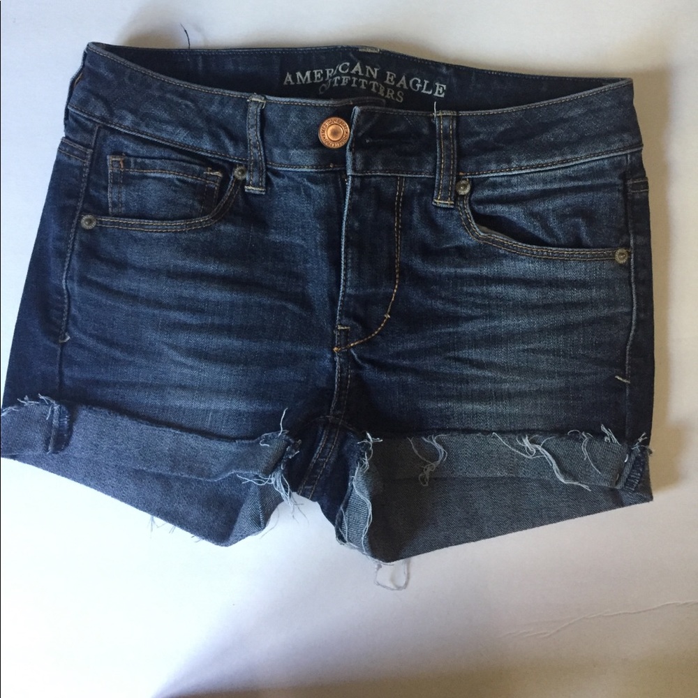 Dark wash American eagle jean shorts size 2