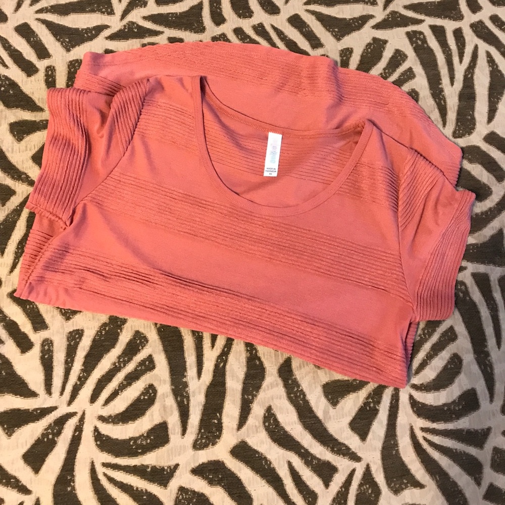 Lularoe Classic Tee