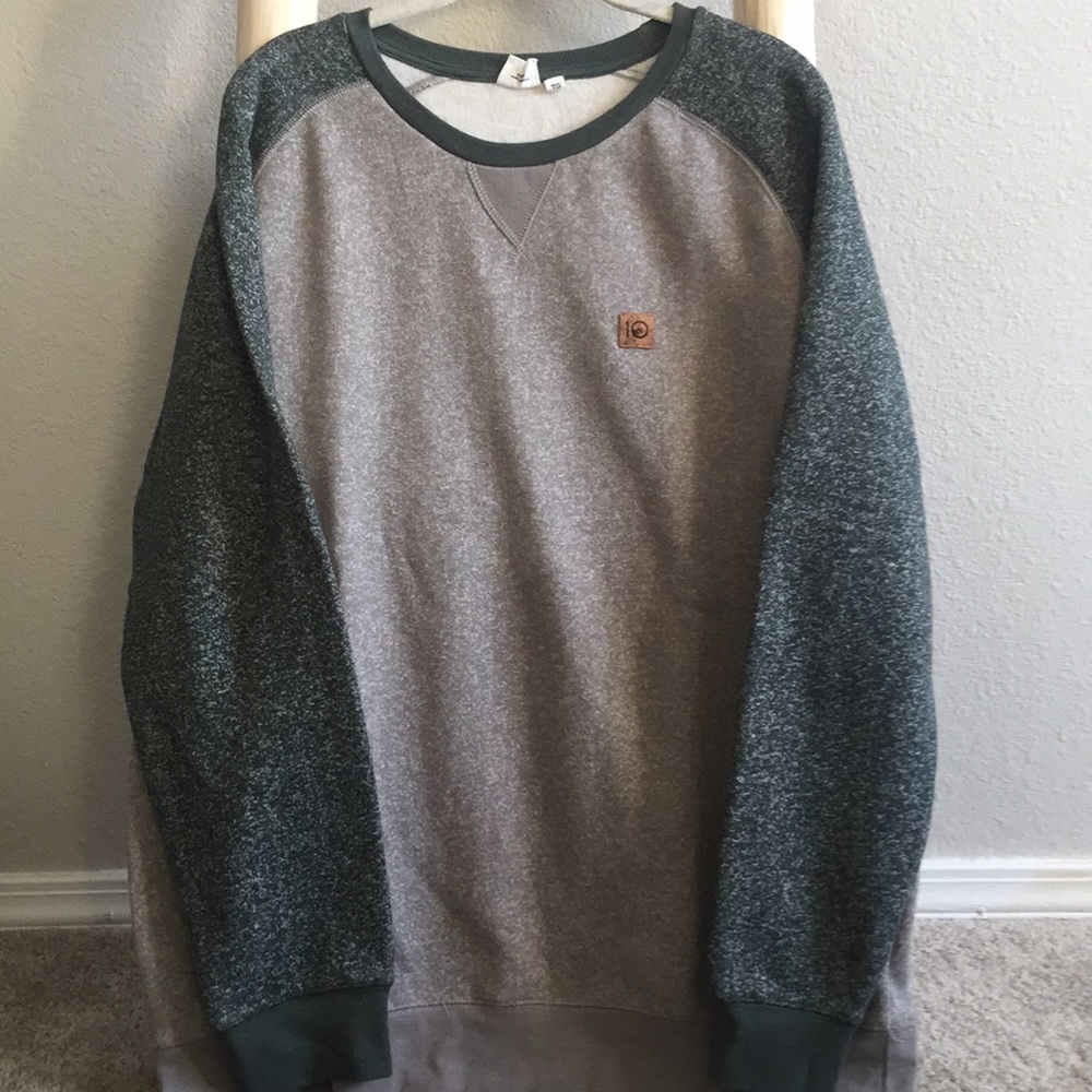 Rei sweater