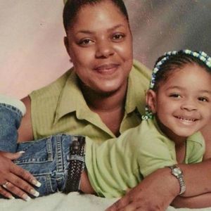 Meet your Posher, Cassandra