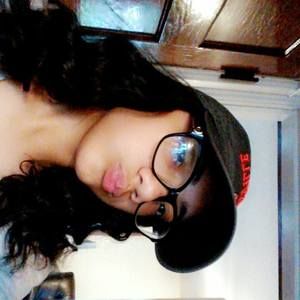 Meet your Posher, Raquel