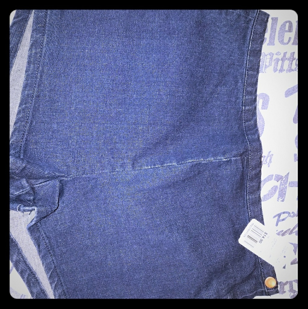 Forever 21 side zip denim shorts size 31 NEW!