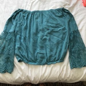 Off the shoulder lace top blouse Forever 21