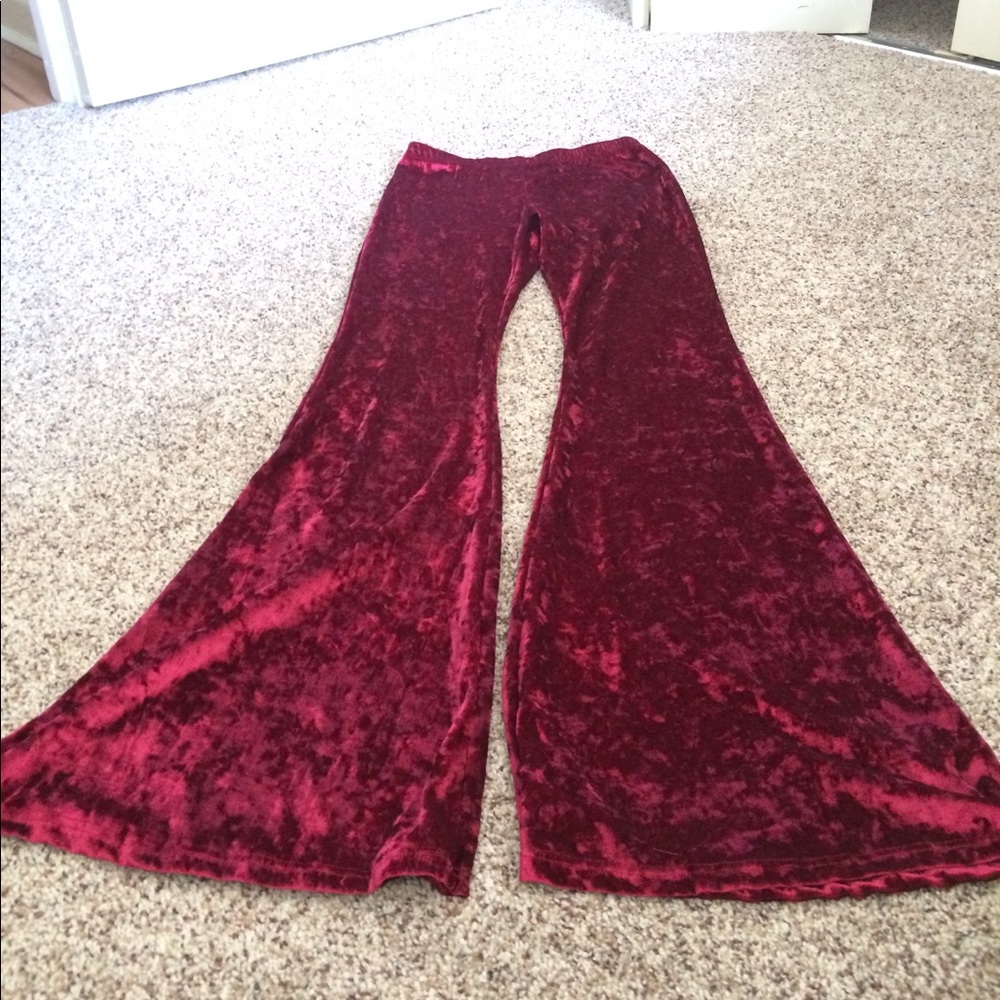NFS 💫 Traded💫✨✨✨Crushed Velvet Bell Bottoms