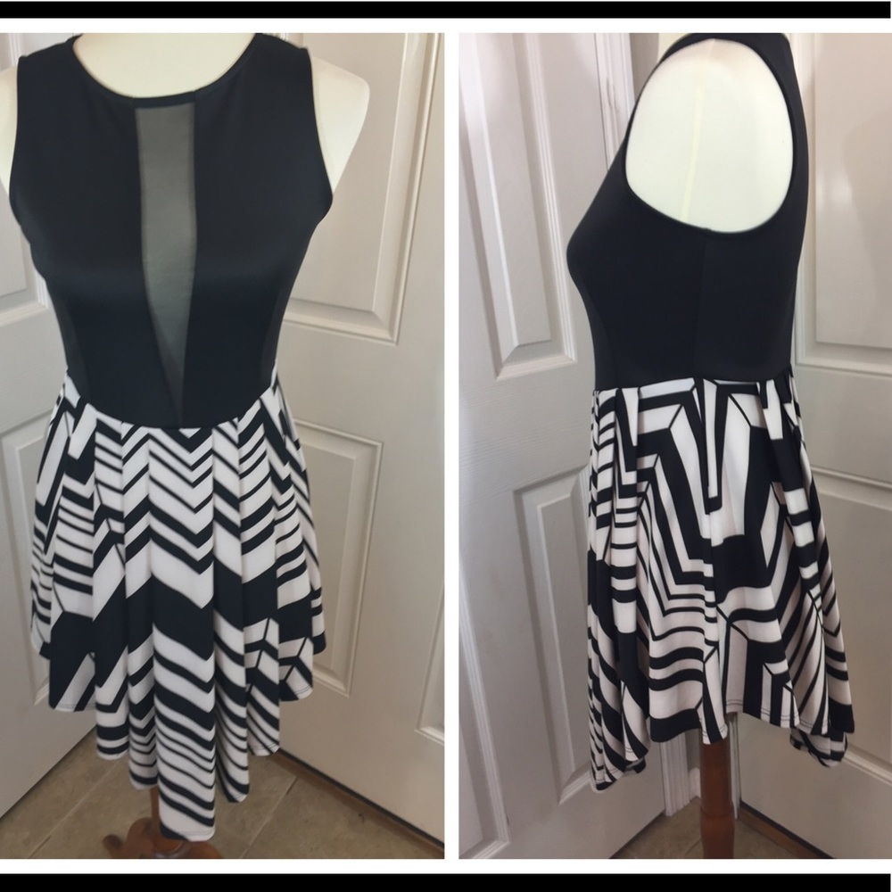 Cute black and white patterned dress!