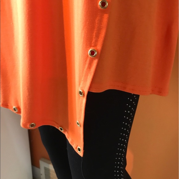 Top - Picture 3 of 4