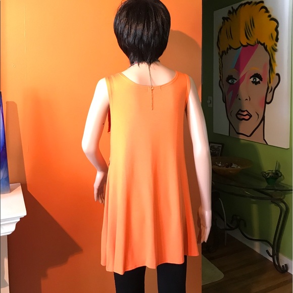 Top - Picture 4 of 4