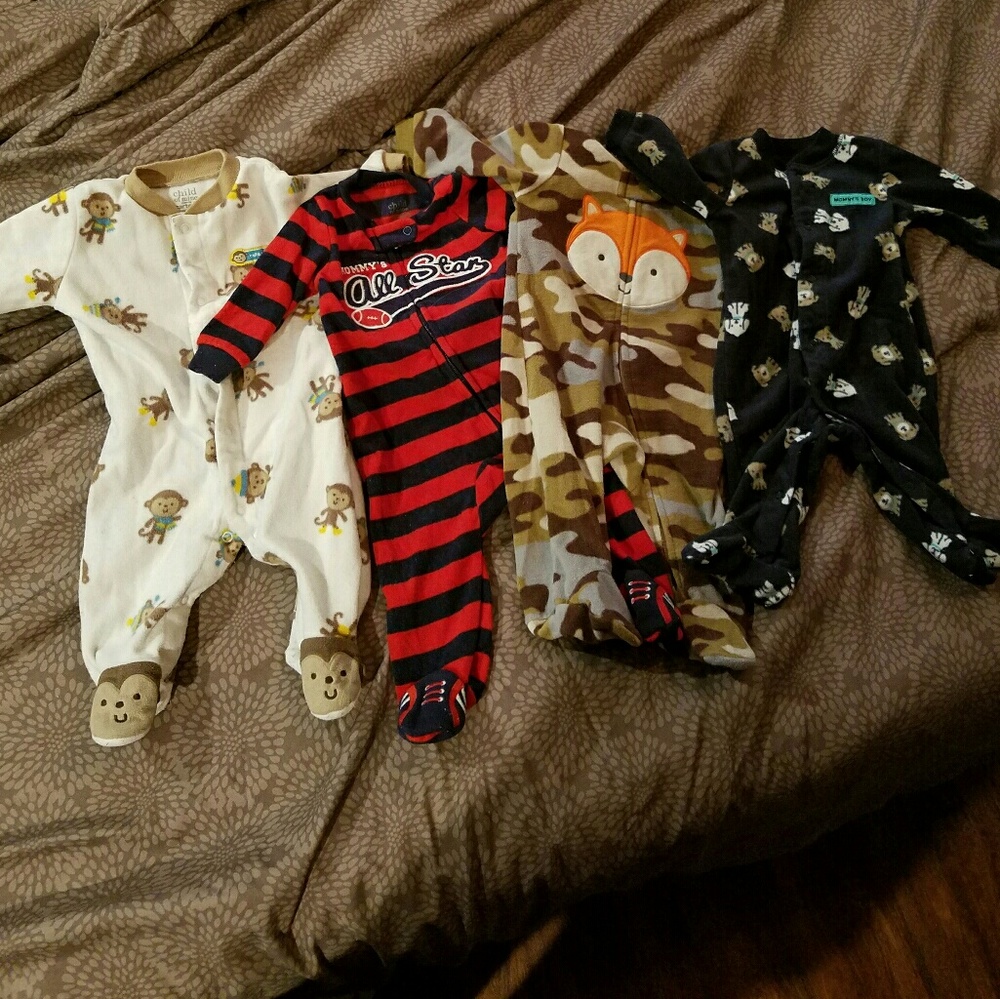 ***4 Adorable New Born Fleece One piece***