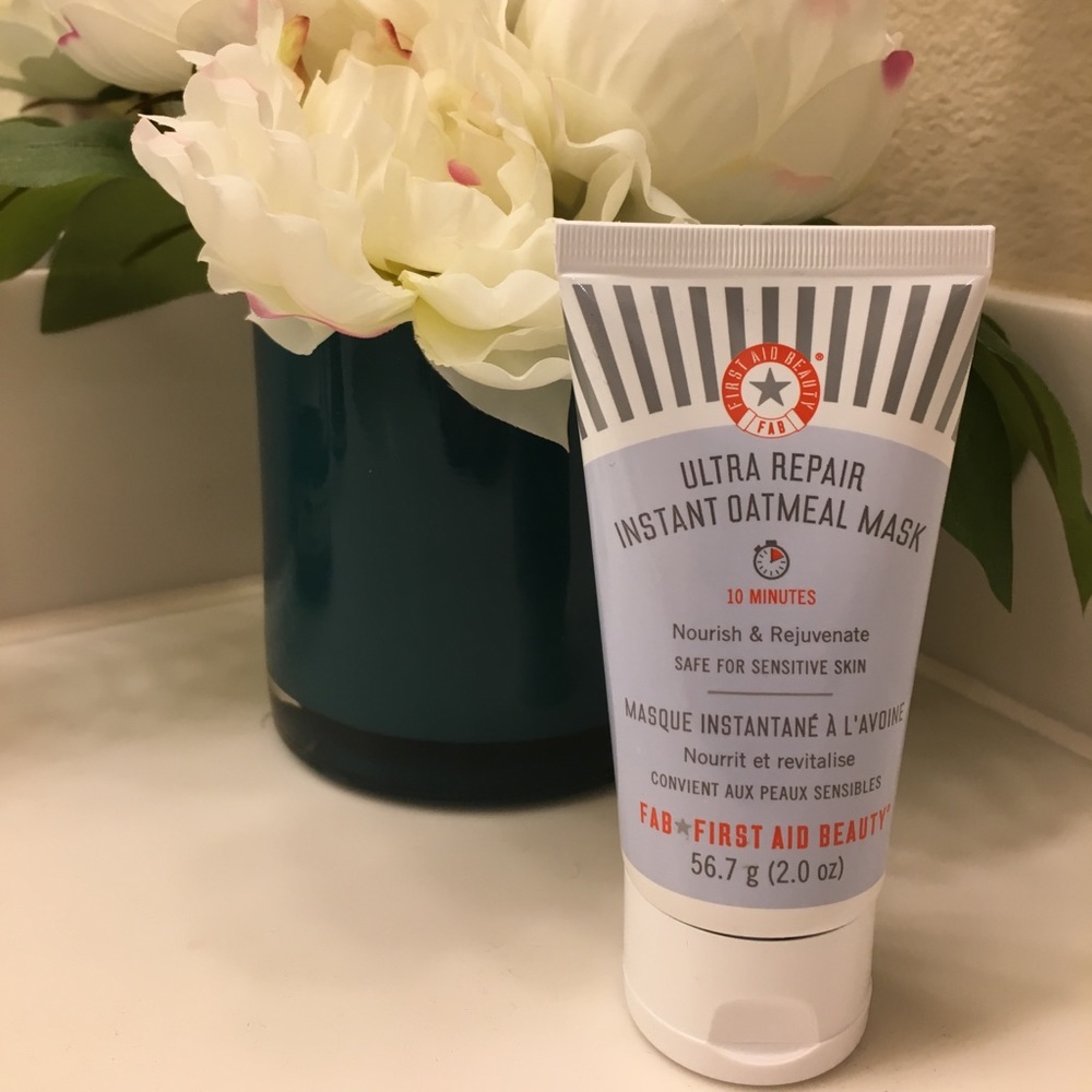FIRST AID BEAUTY ULTRA REPAIR INSTANT OATMEAL MASK