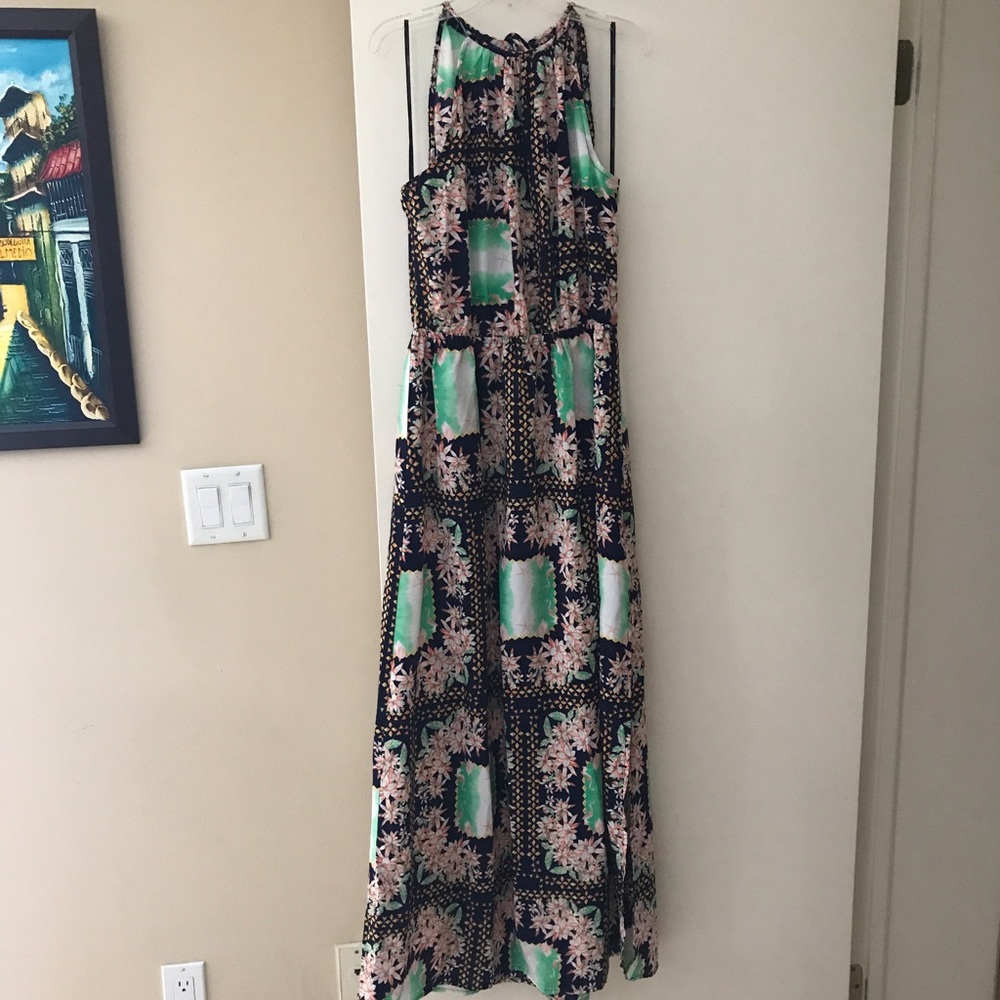 Floral Open-Back Maxi Dress with Slit