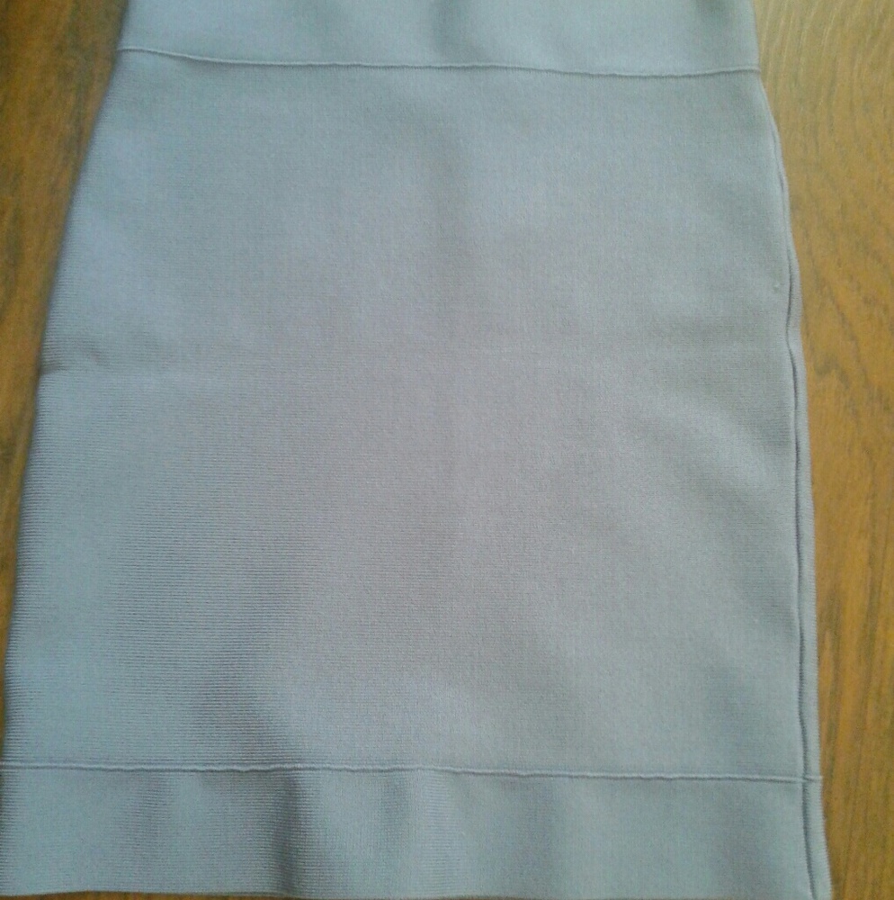 BCBG MAXAZRIA PENCIL SKIRT