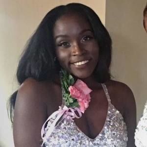 Meet your Posher, Crystal