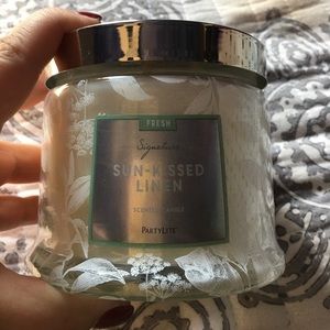 Sun Kissed Linen Partylite candle