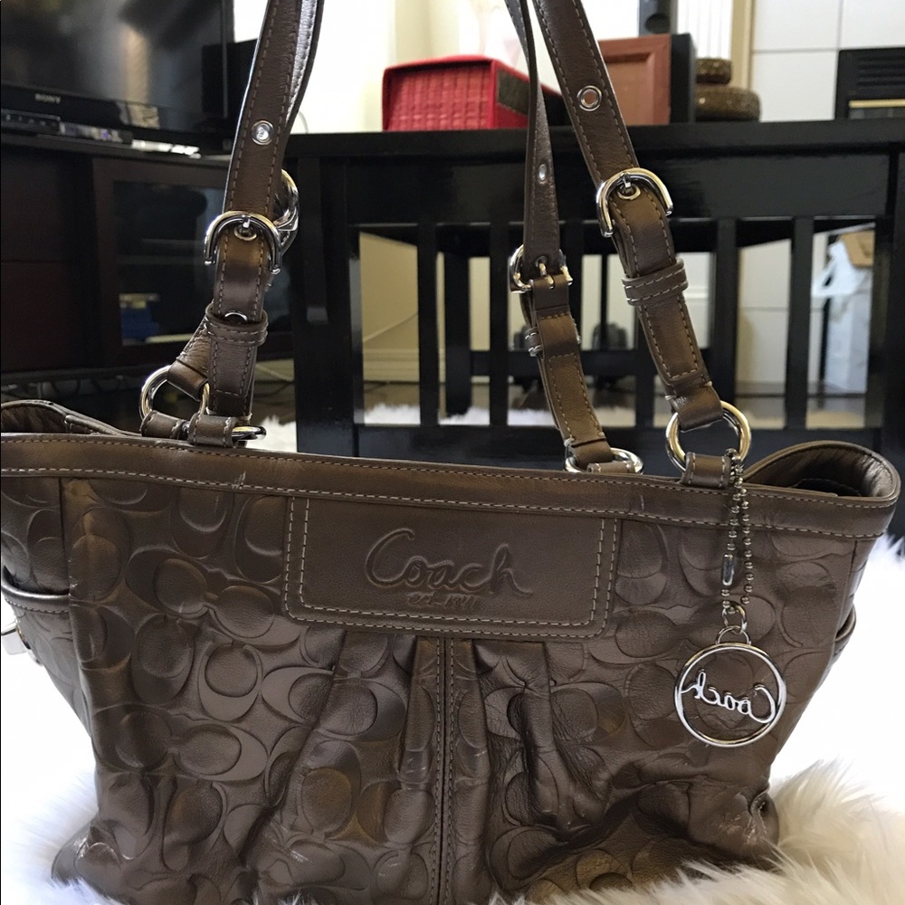 SOLD...!!!! Authentic Coach bag - Picture 3 of 4