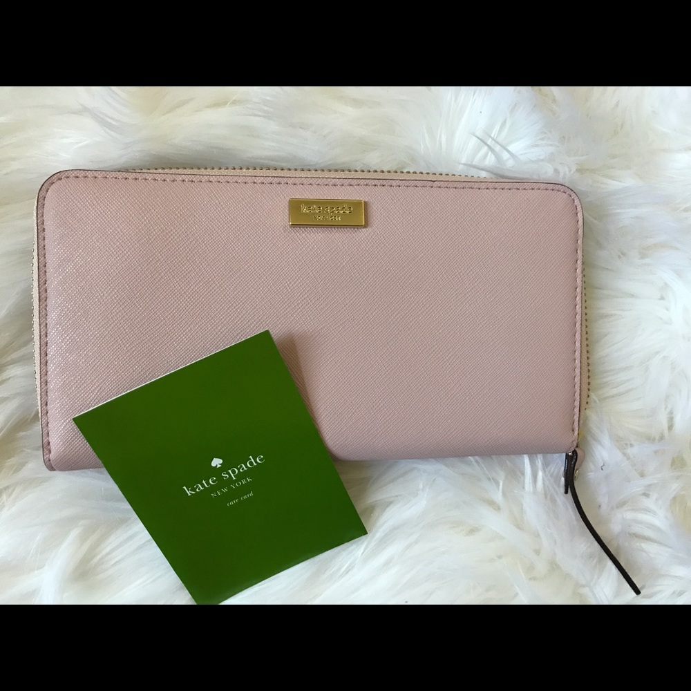 SOLD.....!! Kate Spade wallet