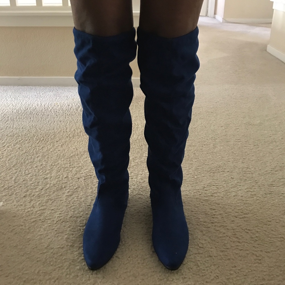 Boots - Picture 2 of 4
