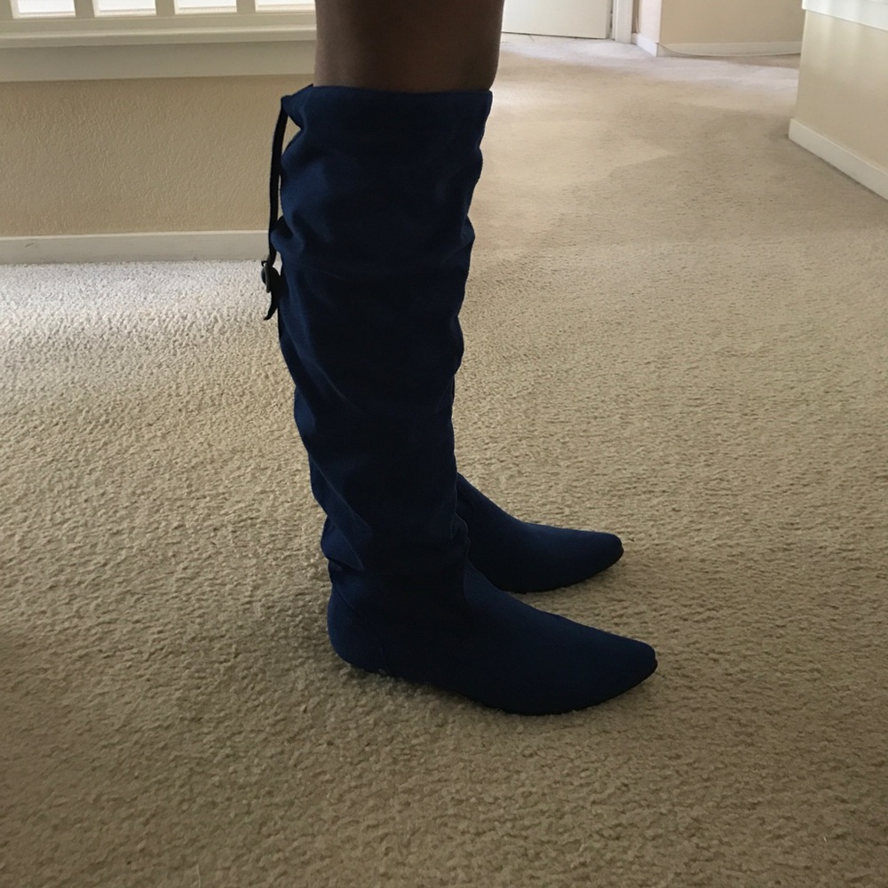 Boots - Picture 4 of 4