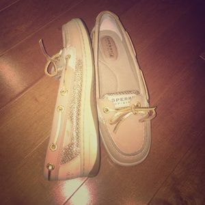 Gold Sperry!