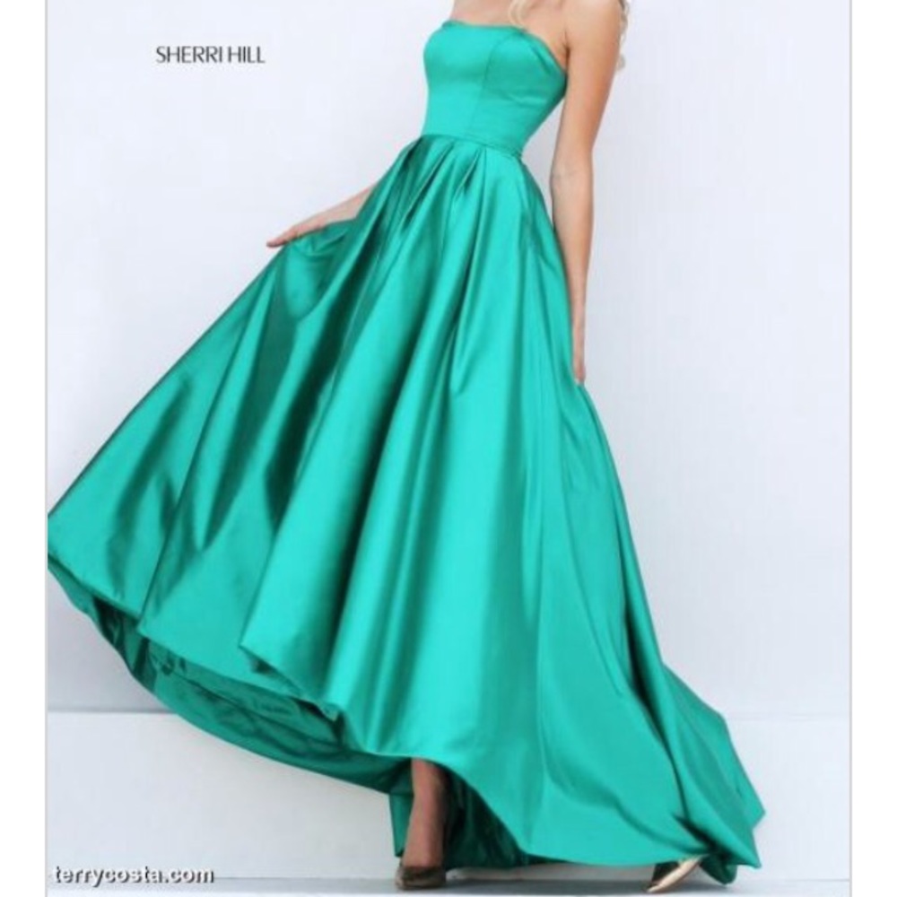 Sherri Hill Prom Dress