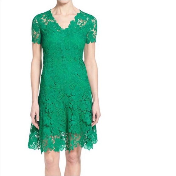 NWT  Elie Tahari Lace Dress - Picture 2 of 8