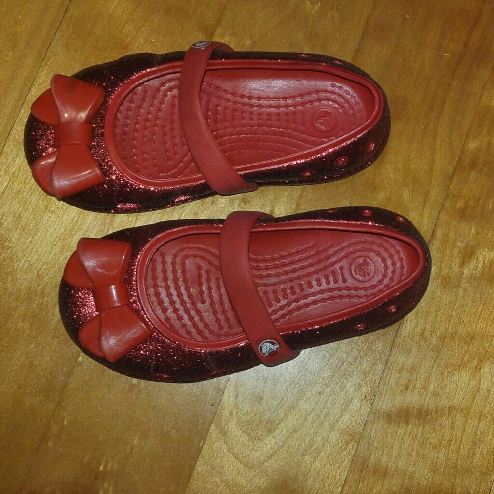 Red sparkle crocs