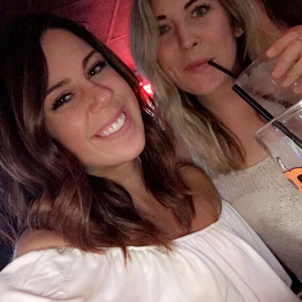 Meet your Posher, Caitlin