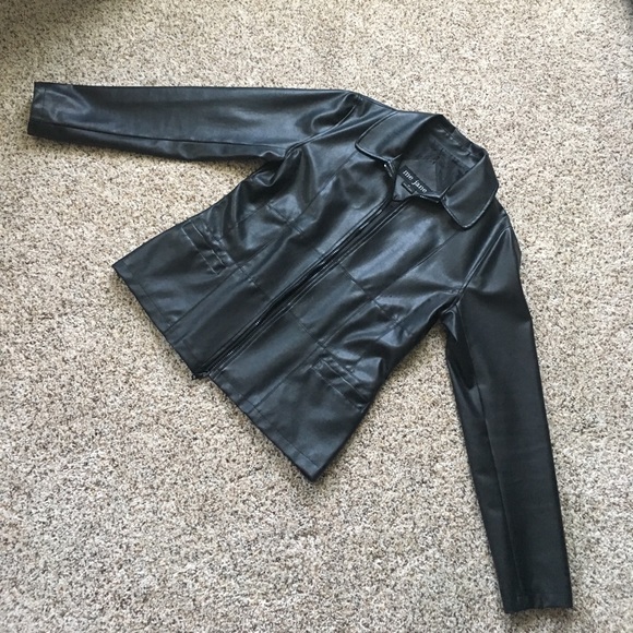'Leather' jacket - Picture 2 of 8
