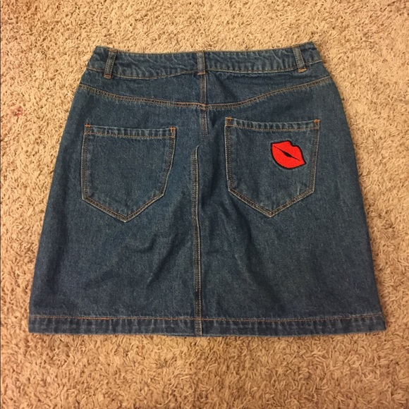 Trendy H&M jean skirt - Picture 2 of 2