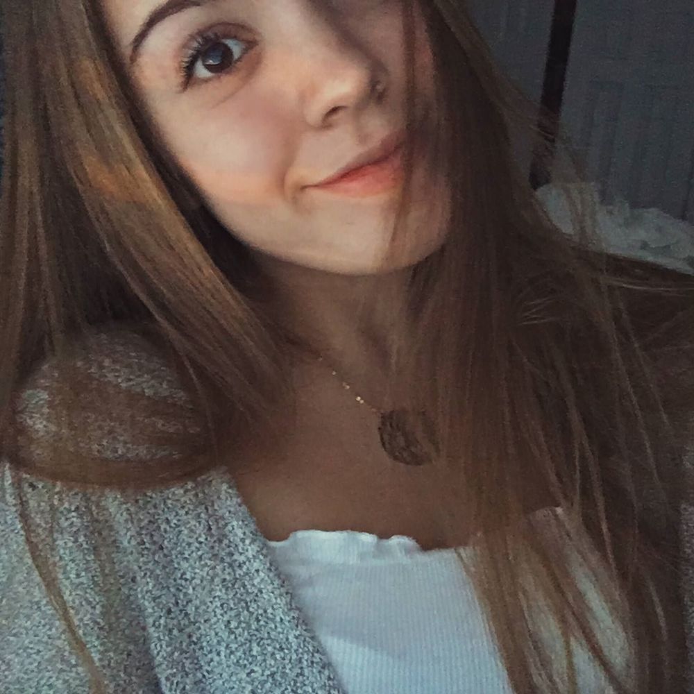 Meet your Posher, Maddie