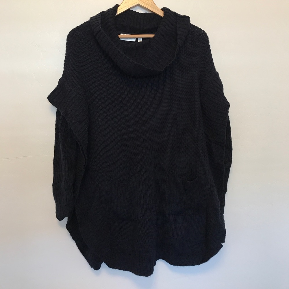 ⚡️FLASH SALE⚡️Navy blue sweater