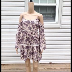 ❗️sale ❗️Could shoulder dress