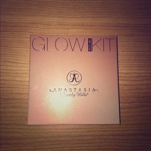 Anastasia Beverly Hill Glow Kit
