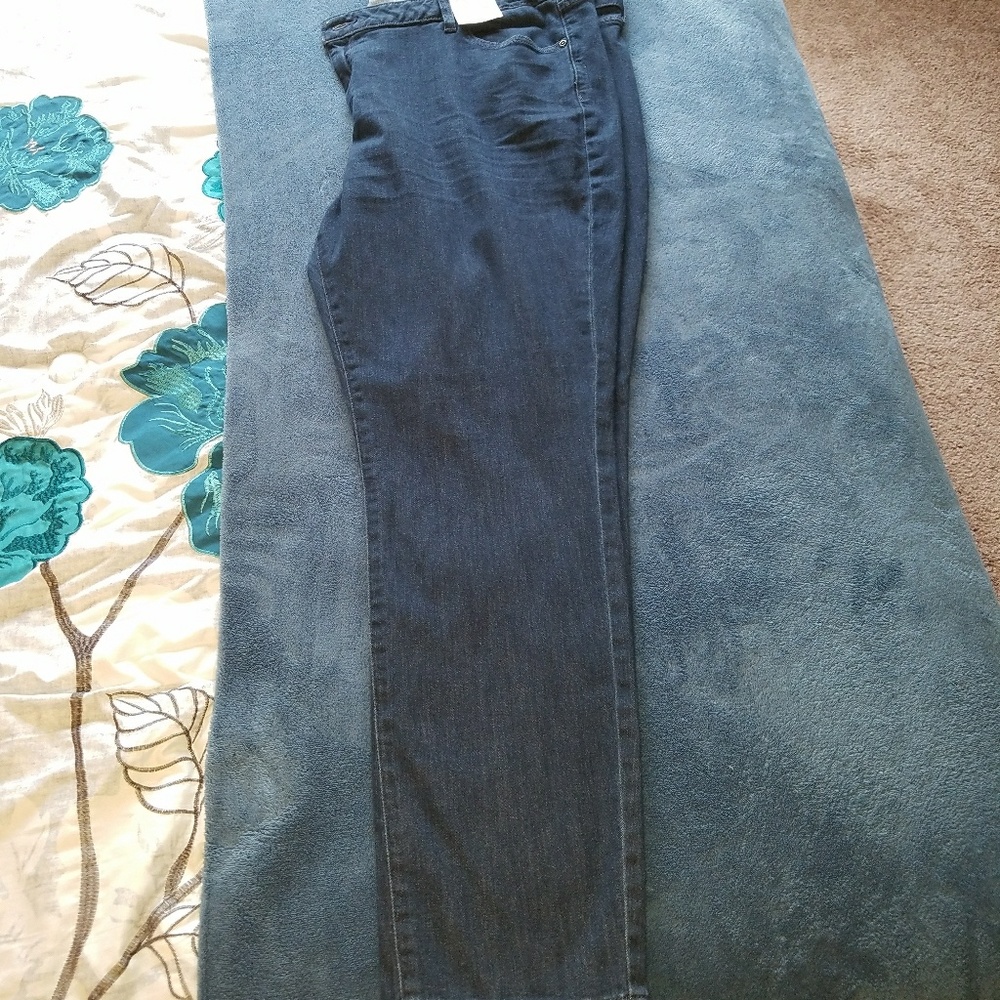 Lightweight stretchy skinny jeans