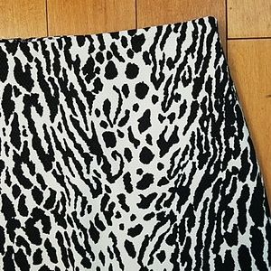Talbots Skirts - Talbots Snow Leopard Pencil Skirt Talbots Skirts - Talbots Snow Leopard Pencil Skirt