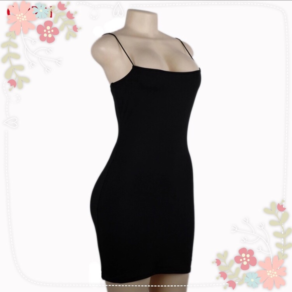 ✨ONE LEFT✨Spaghetti Strap Little Black Mini Dress - Picture 5 of 8